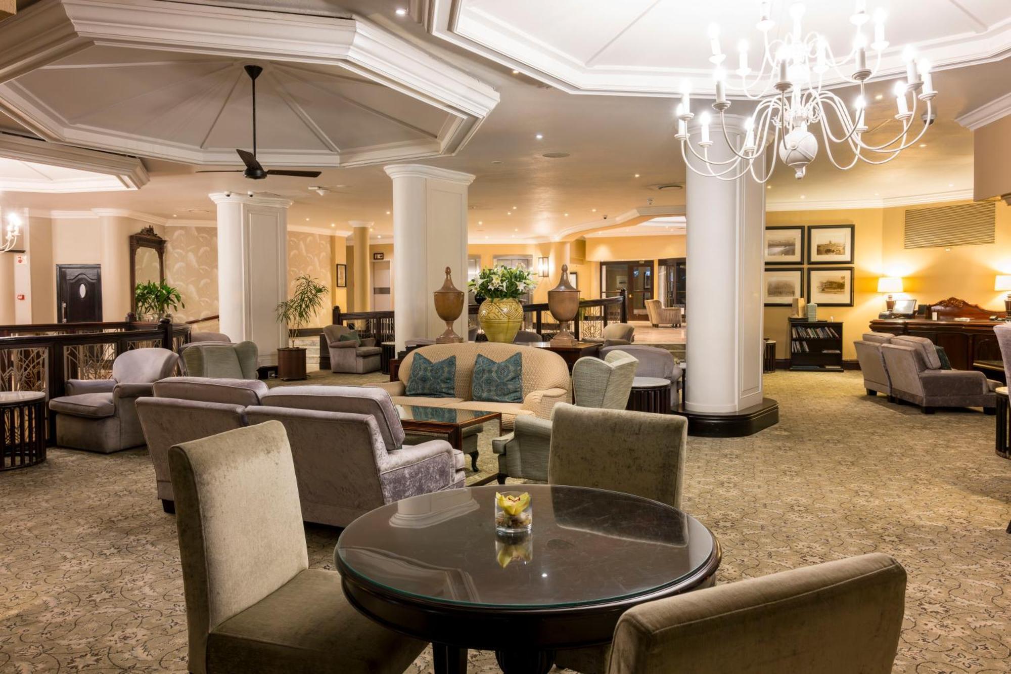 Beverly Hills Durban Exterior foto The interior of the hotel