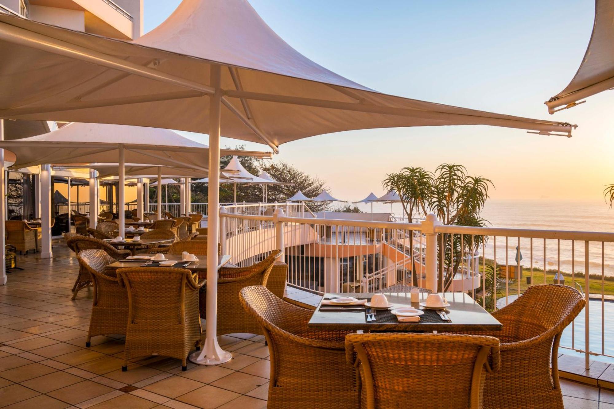 Beverly Hills Durban Exterior foto The Oyster Box Hotel